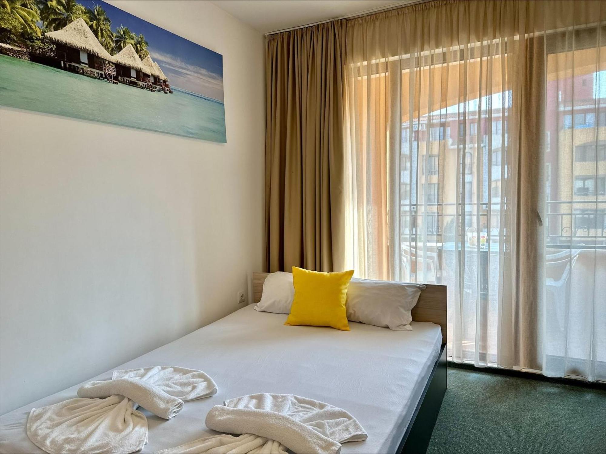 Menada Aheloy Apartments Cameră foto